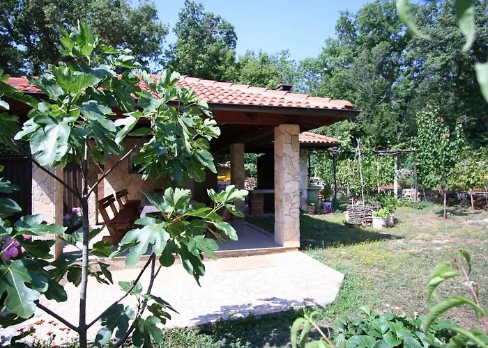 In - Insel Krk 13442 * Šilo