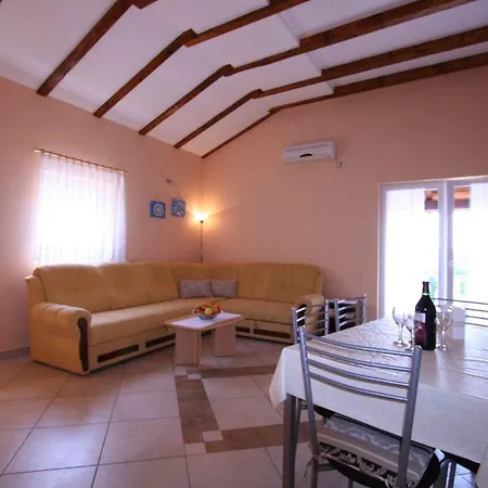 Apartment In Silo/insel Krk 13442 *
